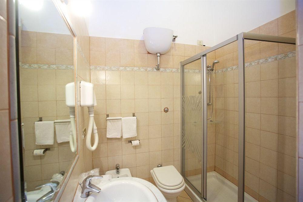 Nicolas Inn Rome Luaran gambar