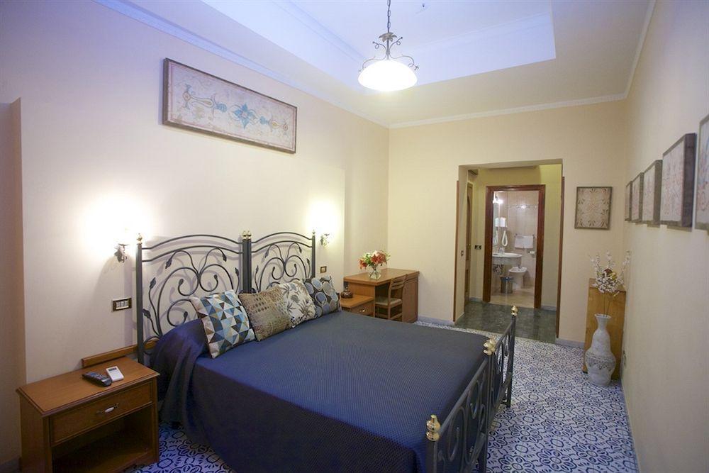 Nicolas Inn Rome Luaran gambar