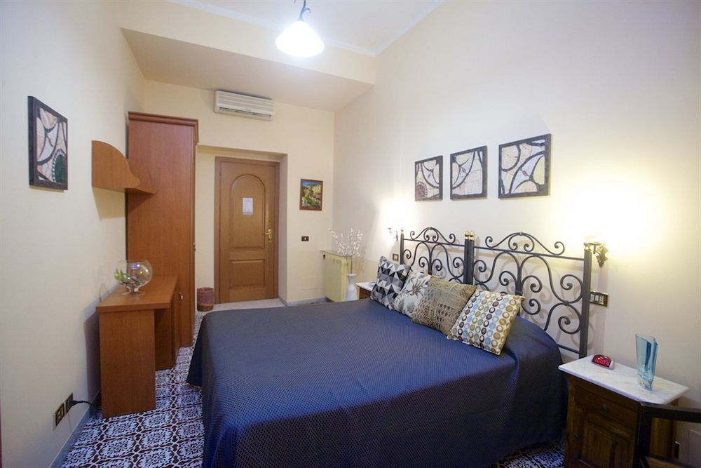 Nicolas Inn Rome Luaran gambar
