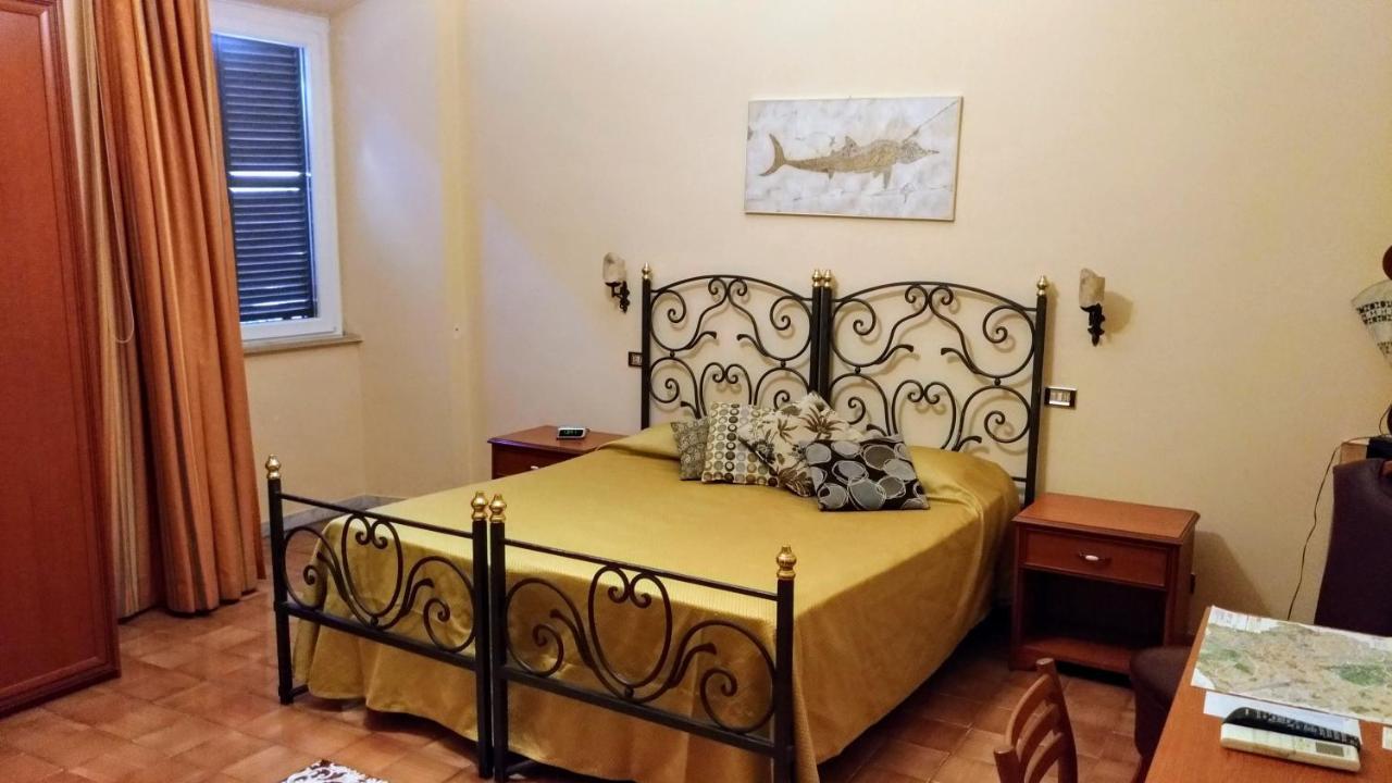 Nicolas Inn Rome Luaran gambar