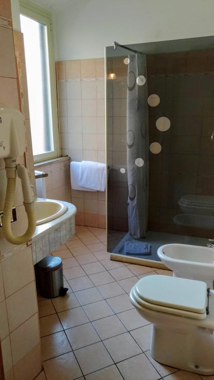 Nicolas Inn Rome Luaran gambar