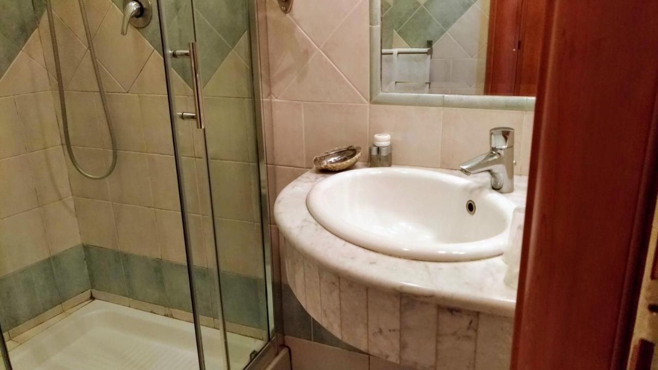 Nicolas Inn Rome Luaran gambar